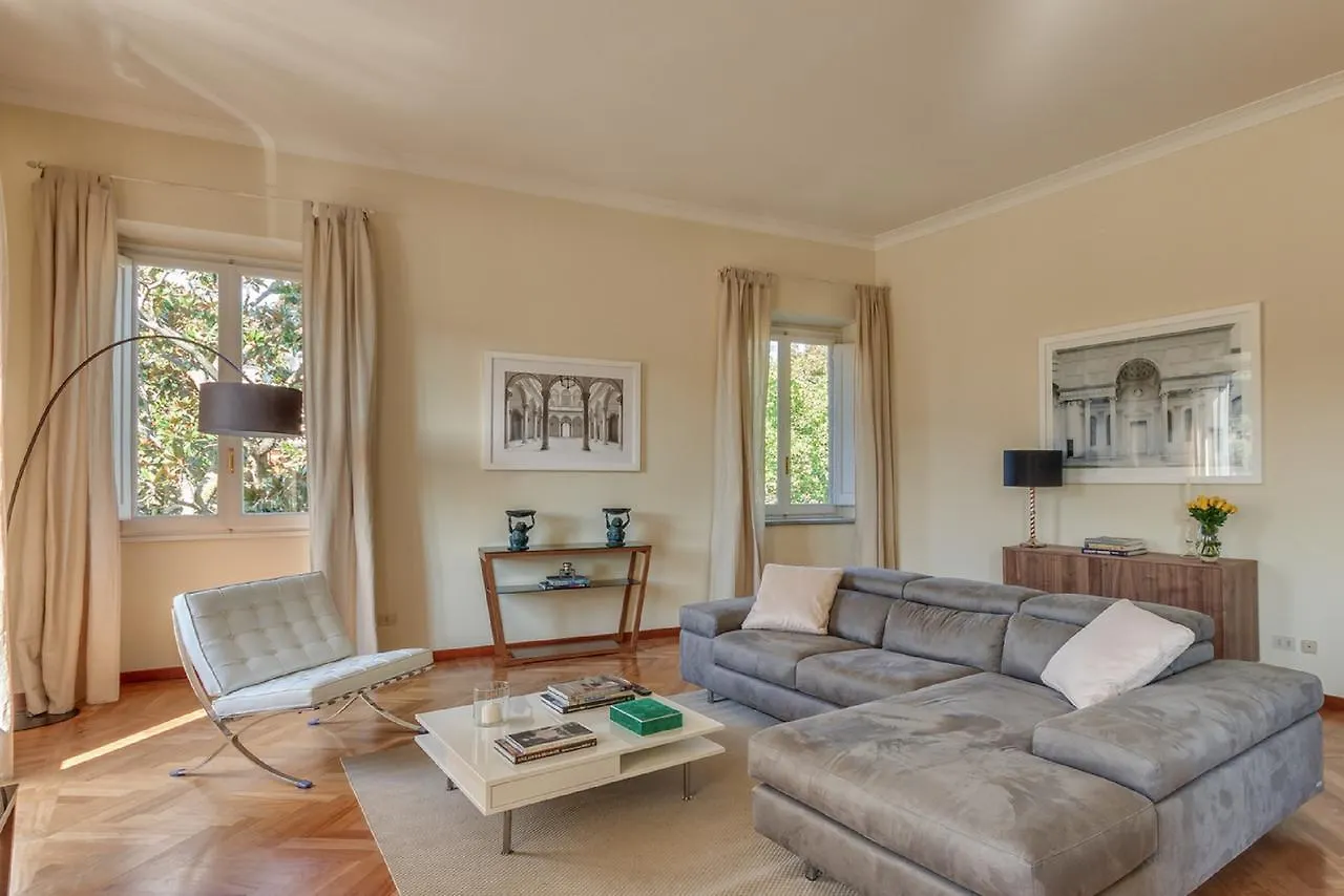 Lungarno Apartment Florence